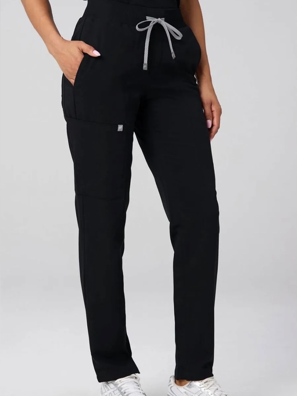 Figs Women's Black Straight Leg Utility Scrub Pants
